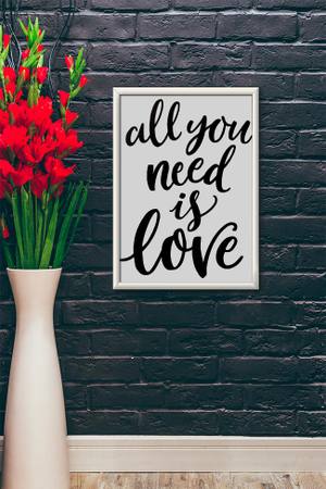 Quadro Decorativo All You Need is Love - vista aproximada da impressão