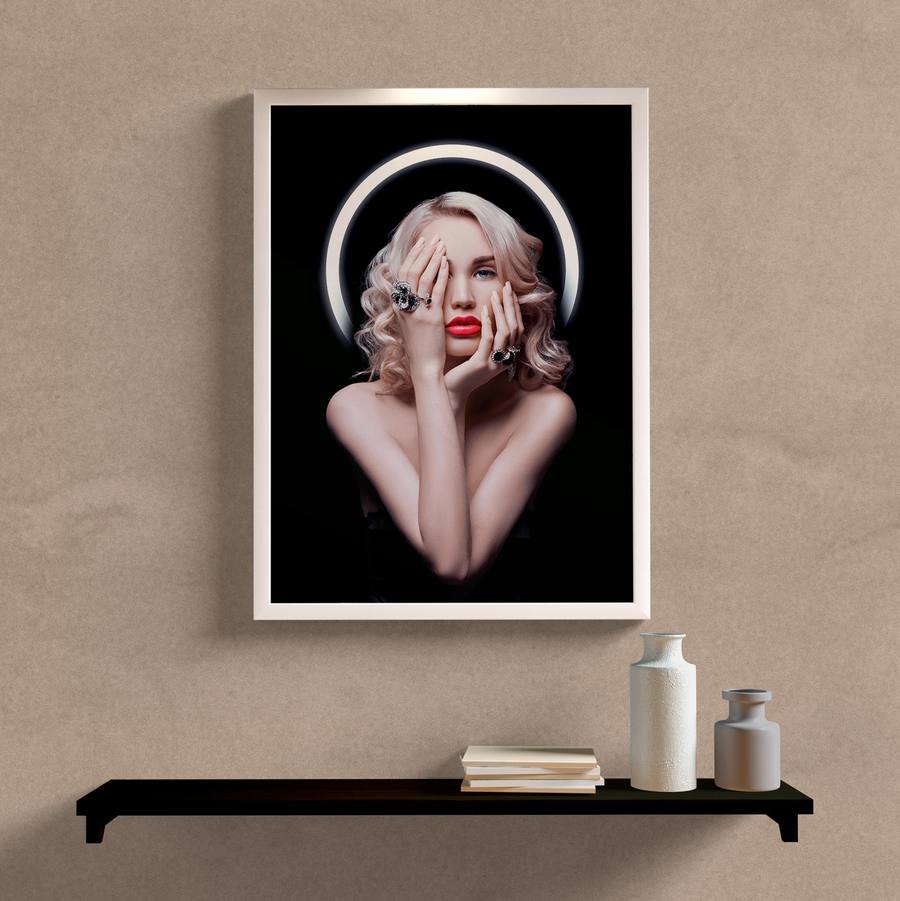 Quadro Decorativo Mulher - detalhe da moldura e acabamento