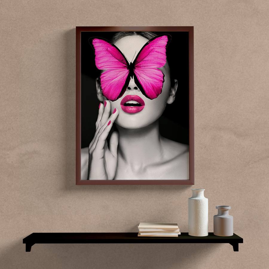 Quadro Decorativo Mulher com Borboleta Rosa II - vista aproximada da impressão