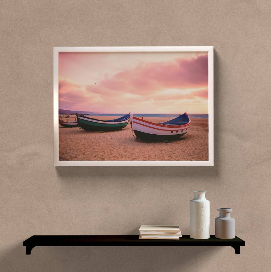 Quadro Decorativo Paisagem Barcos na Areia - detalhe da moldura e acabamento