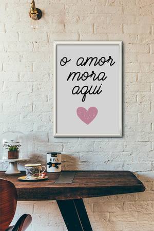 Quadro Decorativo O amor mora aqui - vista aproximada da impressão