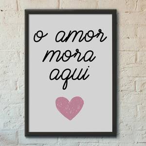 Quadro Decorativo O amor mora aqui - quadro decorativo em ambiente decorado